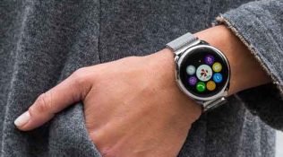 ZeRound – Smartwatch Designed in Switzerland